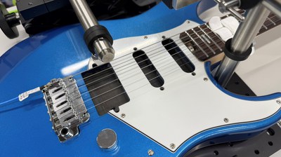 Mesure de la vibration des cordes à l'aide de la méthode de rupture de fil